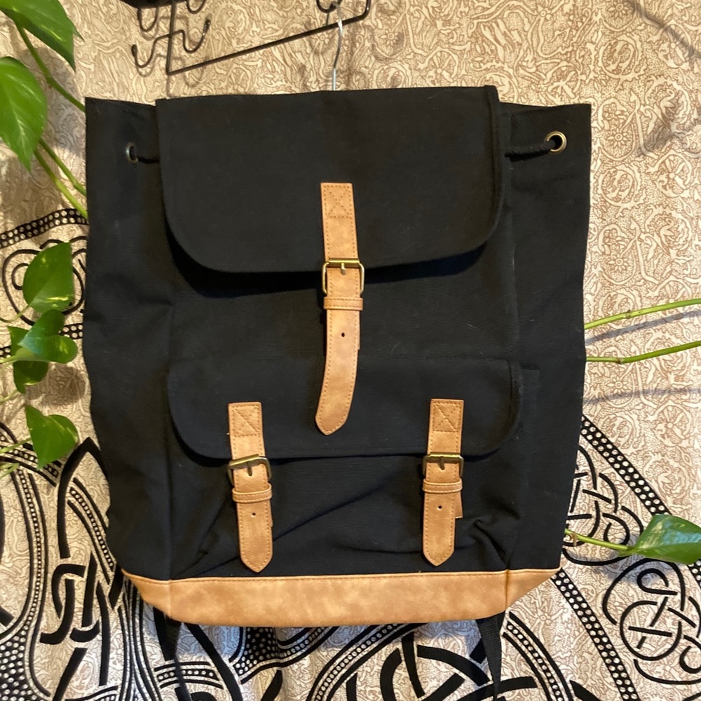 NWOT Black and Tan Canvas Backpack